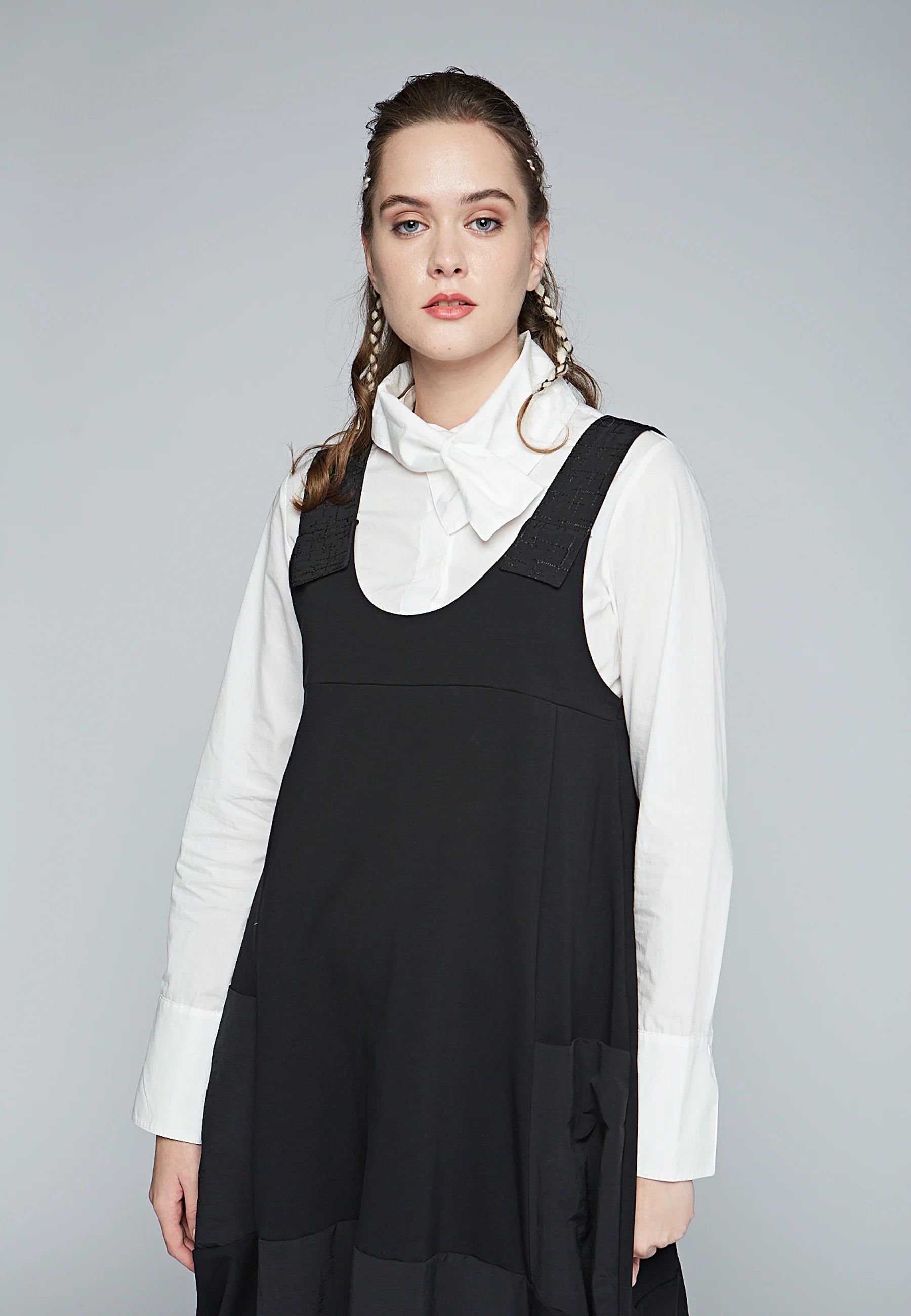 POISE Basic poplin shirt with sleeve cuffs