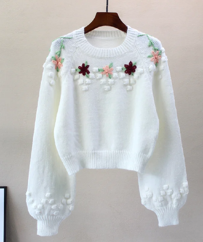 Sweet white flowers long sleeve sweater  081